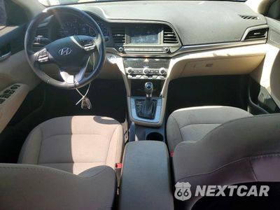 Zdjęcie 8 z 12 samochodu: 2019 HYUNDAI ELANTRA VALUE EDITION VIN:5NPD84LF2KH492375 - miniatura