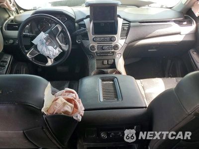 Zdjęcie 8 z 13 samochodu: 2017 GMC YUKON XL K1500 SLT VIN:1GKS2GKC1HR182709 - miniatura
