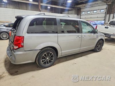 Trzecie zdjęcie samochodu z tyłu: 2018 DODGE GRAND CARAVAN GT VIN:2C4RDGEG5JR325888 - miniatura