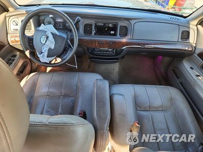 Zdjęcie 8 z 13 samochodu: 2006 MERCURY GRAND MARQUIS LS VIN:2MEFM75W06X637922 - miniatura