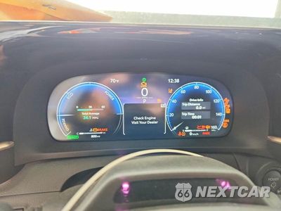 Zdjęcie 9 z 13 samochodu: 2026 TOYOTA CROWN SIGNIA LIMITED VIN:JTDACAAJ4T3045339 - miniatura