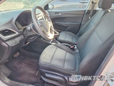 Zdjęcie 7 z 12 samochodu: 2019 HYUNDAI ACCENT SE VIN:3KPC24A33KE074207 - miniatura