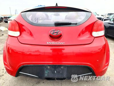 Zdjęcie 6 z 12 samochodu: 2013 HYUNDAI VELOSTER BASE VIN:KMHTC6AD9DU089571 - miniatura