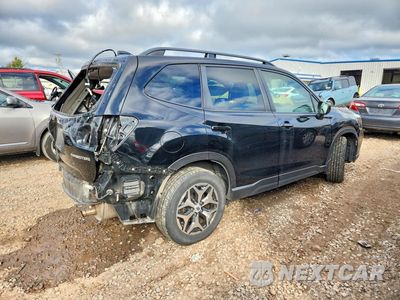 Trzecie zdjęcie samochodu z tyłu: 2021 SUBARU FORESTER PREMIUM VIN:JF2SKAFC7MH492741 - miniatura