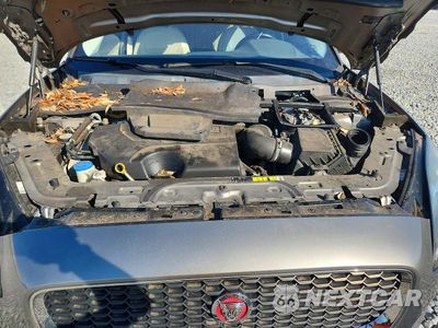 Zdjęcie 12 z 13 samochodu: 2019 JAGUAR E-PACE SE VIN:SADFP2FX1K1Z35616 - miniatura