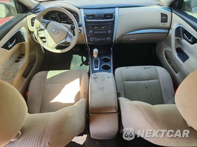 Zdjęcie 8 z 12 samochodu: 2015 NISSAN ALTIMA 2.5 S VIN:1N4AL3AP4FC236091 - miniatura