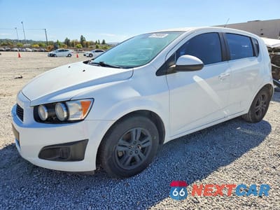 2013 CHEVROLET SONIC LT 1G1JC6SH2D4197374 - główne zdjęcie licytacji z USA - miniatura