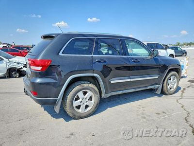 Trzecie zdjęcie samochodu z tyłu: 2011 JEEP GRAND CHEROKEE LAREDO VIN:1J4RS4GG5BC569370 - miniatura