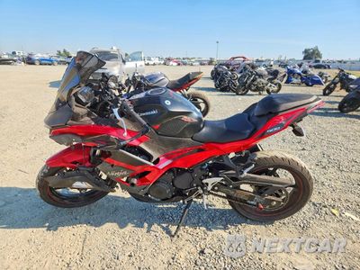 Trzecie zdjęcie samochodu z tyłu: 2025 KAWASAKI EX500 VIN:ML5EXGG12SDA60766 - miniatura