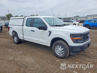 Czwarte zdjęcie samochodu z boku: 2025 FORD F150 XL VIN:1FTEX1LP2SKD33274 - miniatura