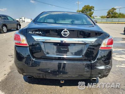 Zdjęcie 6 z 12 samochodu: 2015 NISSAN ALTIMA 2.5 S VIN:1N4AL3AP8FC189003 - miniatura