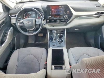 Zdjęcie 8 z 13 samochodu: 2022 TOYOTA HIGHLANDER LE VIN:5TDZZRAH6NS543587 - miniatura
