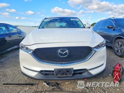 Piąte zdjęcie samochodu w środku: 2019 MAZDA CX-5 TOURING VIN:JM3KFBCM3K0595776 - miniatura