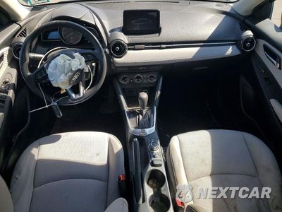 Zdjęcie 8 z 12 samochodu: 2019 TOYOTA YARIS LE VIN:3MYDLBYVXKY509317 - miniatura