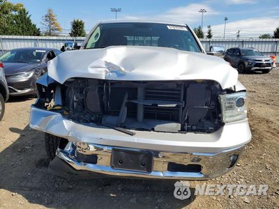 Piąte zdjęcie samochodu w środku: 2017 RAM 1500 LARAMIE VIN:1C6RR7NT0HS824158 - miniatura