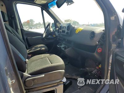 Zdjęcie 11 z 13 samochodu: 2019 MERCEDES-BENZ SPRINTER 2500/3500 DELIVERY VAN VIN:WD4PF1CD3KT007372 - miniatura