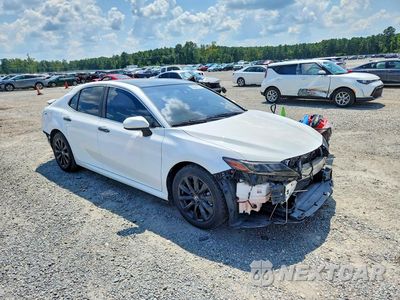 Czwarte zdjęcie samochodu z boku: 2018 TOYOTA CAMRY LE VIN:4T1B11HK3JU011307 - miniatura