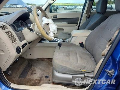 Zdjęcie 7 z 14 samochodu: 2010 FORD ESCAPE XLT VIN:1FMCU0D70AKA69801 - miniatura