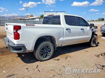 Trzecie zdjęcie samochodu z tyłu: 2021 CHEVROLET SILVERADO K1500 LT TRAIL BOSS VIN:3GCPYFED0MG473369 - miniatura