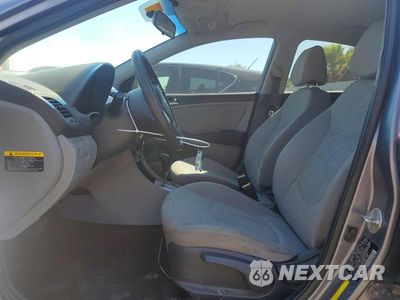 Zdjęcie 7 z 12 samochodu: 2017 HYUNDAI ACCENT SE VIN:KMHCT4AE8HU183346 - miniatura