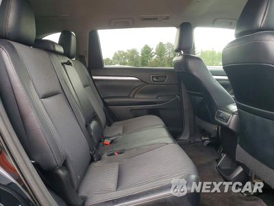 Zdjęcie 11 z 13 samochodu: 2016 TOYOTA HIGHLANDER LE PLUS VIN:5TDBKRFH9GS342011 - miniatura