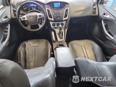Zdjęcie 8 z 12 samochodu: 2013 FORD FOCUS SE VIN:1FADP3F27DL247646 - miniatura