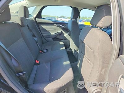 Zdjęcie 10 z 12 samochodu: 2018 FORD FOCUS SE VIN:1FADP3F2XJL278062 - miniatura