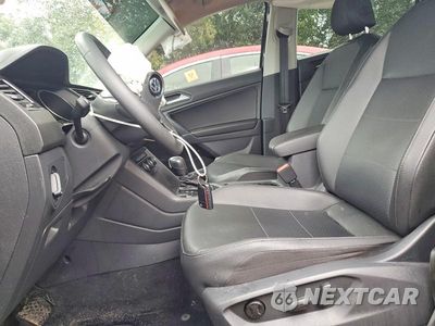 Zdjęcie 7 z 13 samochodu: 2020 VOLKSWAGEN TIGUAN SE VIN:3VV2B7AX9LM088508 - miniatura