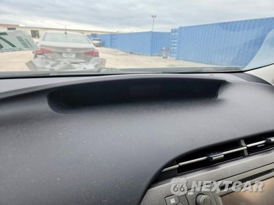Zdjęcie 9 z 12 samochodu: 2012 TOYOTA PRIUS FOUR VIN:JTDKN3DU9C5410585 - miniatura