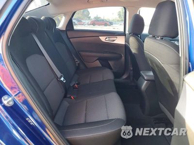 Zdjęcie 10 z 13 samochodu: 2023 KIA FORTE LXS VIN:3KPF24AD0PE559577 - miniatura