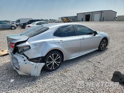 Trzecie zdjęcie samochodu z tyłu: 2020 TOYOTA CAMRY SE VIN:4T1G11AKXLU915691 - miniatura