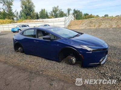 Czwarte zdjęcie samochodu z boku: 2023 TOYOTA PRIUS LIMITED VIN:JTDADABU3P3001439 - miniatura
