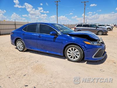 Czwarte zdjęcie samochodu z boku: 2023 TOYOTA CAMRY LE VIN:4T1C11AK1PU099734 - miniatura