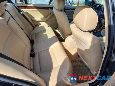 Zdjęcie 10 z 12 samochodu: 2005 BMW 3 SERIES XI VIN:WBAEU33435PR15155 - miniatura