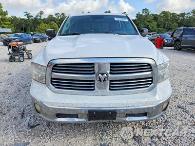 Piąte zdjęcie samochodu w środku: 2019 RAM 1500 CLASSIC SLT VIN:1C6RR7GT9KS637022 - miniatura