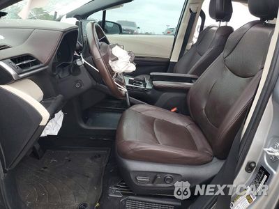 Zdjęcie 7 z 14 samochodu: 2023 TOYOTA SIENNA PLATINUM 7-PASSENGER VIN:5TDERKEC7PS175699 - miniatura
