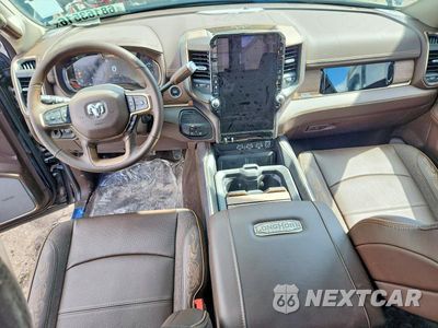Zdjęcie 8 z 12 samochodu: 2025 RAM 3500 LIMITED VIN:3C63RRRL7SG574668 - miniatura