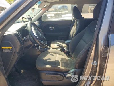 Zdjęcie 7 z 12 samochodu: 2016 KIA SOUL BASE VIN:KNDJN2A26G7311743 - miniatura