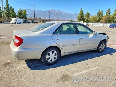 Trzecie zdjęcie samochodu z tyłu: 2003 TOYOTA CAMRY LE VIN:4T1BE32K53U742333 - miniatura
