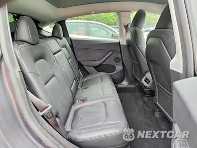 Zdjęcie 11 z 13 samochodu: 2023 TESLA MODEL Y VIN:7SAYGDEE3PA193623 - miniatura