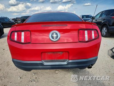 Zdjęcie 6 z 12 samochodu: 2010 FORD MUSTANG VIN:1ZVBP8AN0A5120685 - miniatura