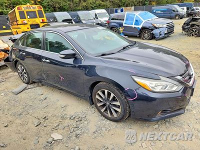 Czwarte zdjęcie samochodu z boku: 2017 NISSAN ALTIMA 2.5 SV VIN:1N4AL3AP6HC112276 - miniatura