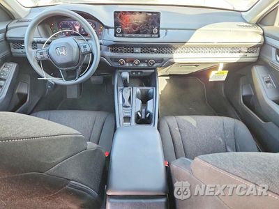 Zdjęcie 8 z 12 samochodu: 2025 HONDA ACCORD LX VIN:1HGCY1F29SA027359 - miniatura