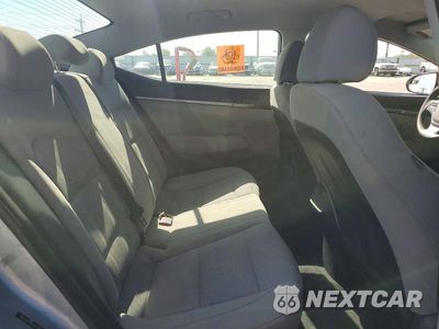 Zdjęcie 10 z 12 samochodu: 2017 HYUNDAI ELANTRA SE VIN:5NPD84LF6HH043385 - miniatura