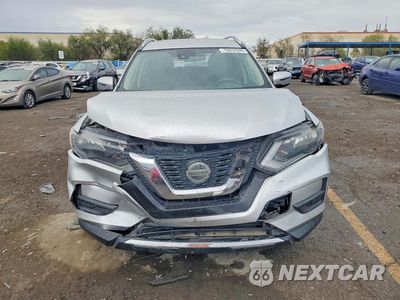 Piąte zdjęcie samochodu w środku: 2019 NISSAN ROGUE SV VIN:JN8AT2MT4KW257940 - miniatura