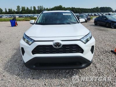 Piąte zdjęcie samochodu w środku: 2023 TOYOTA RAV4 XLE VIN:2T3W1RFVXPC250321 - miniatura