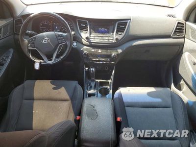 Zdjęcie 8 z 13 samochodu: 2017 HYUNDAI TUCSON VALUE VIN:KM8J33A20HU560937 - miniatura
