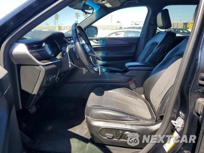 Zdjęcie 7 z 13 samochodu: 2023 JEEP GRAND CHEROKEE LAREDO VIN:1C4RJHAG8PC566401 - miniatura
