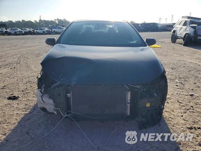 Piąte zdjęcie samochodu w środku: 2020 TOYOTA COROLLA LE VIN:5YFEPRAE2LP114642 - miniatura