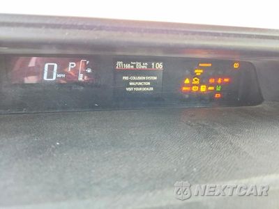 Zdjęcie 9 z 12 samochodu: 2017 TOYOTA PRIUS C ONE VIN:JTDKDTB34H1596452 - miniatura